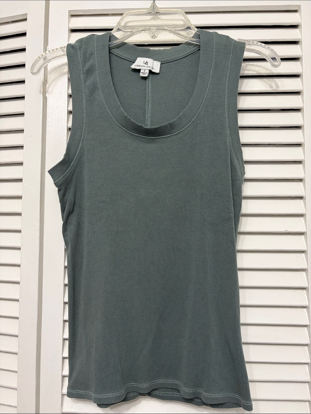 URBAN DAISY Ribbed Tank Top